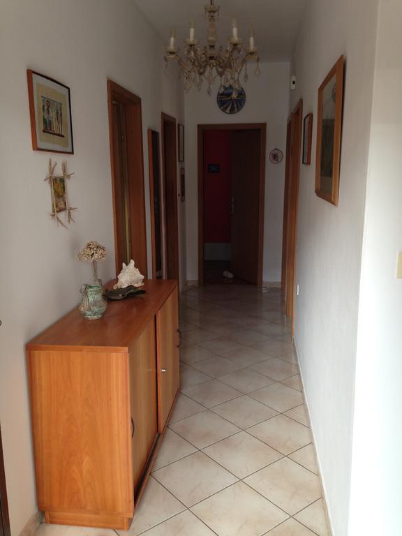 Apartments Vanda Vrboska Quarto foto